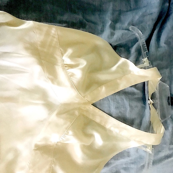 Michael Kors Silk Halter Top NWT button closure Ivory Sexy Summer Date Night - Picture 2 of 15